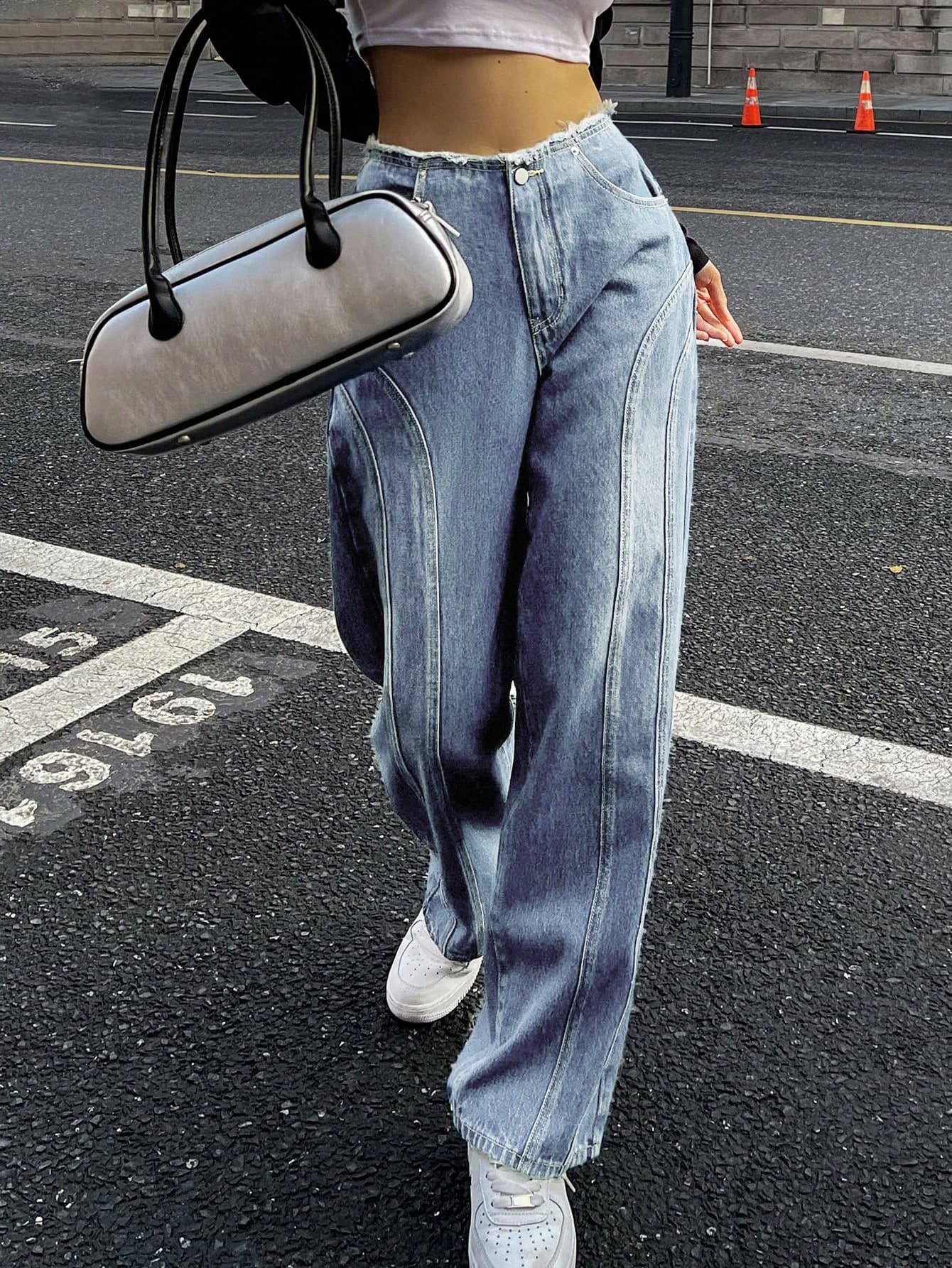 Size 34(M) - DAZY Solid Raw Hem Wide Leg Jeans - Image 1