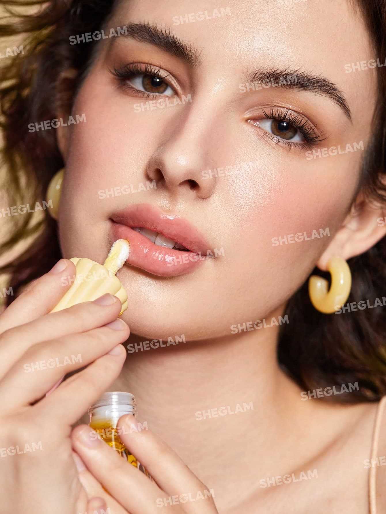 Jelly Wow Hydrating Lip Oil-Grapefruit Glow thumbnail 6