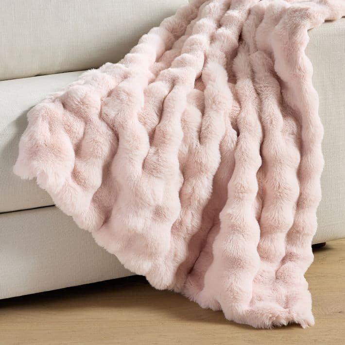 Marshmallow Cozy Throw thumbnail 7