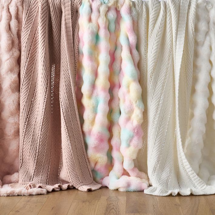 Marshmallow Cozy Throw thumbnail 6