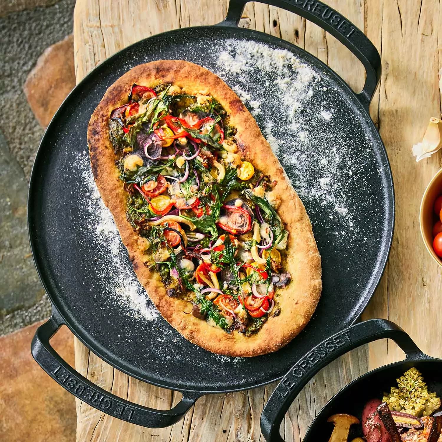 Le Creuset Alpine Outdoor Pizza Pan - Image 1
