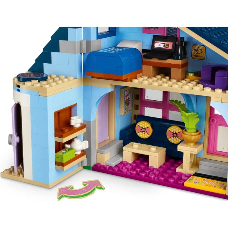 LEGO 42620 Olly and Paisley’s Family Houses thumbnail 9