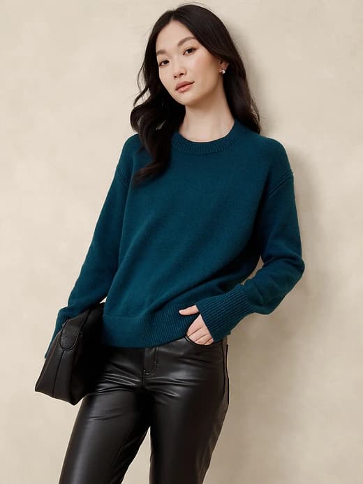 Cozy Pullover Sweater - Image 1