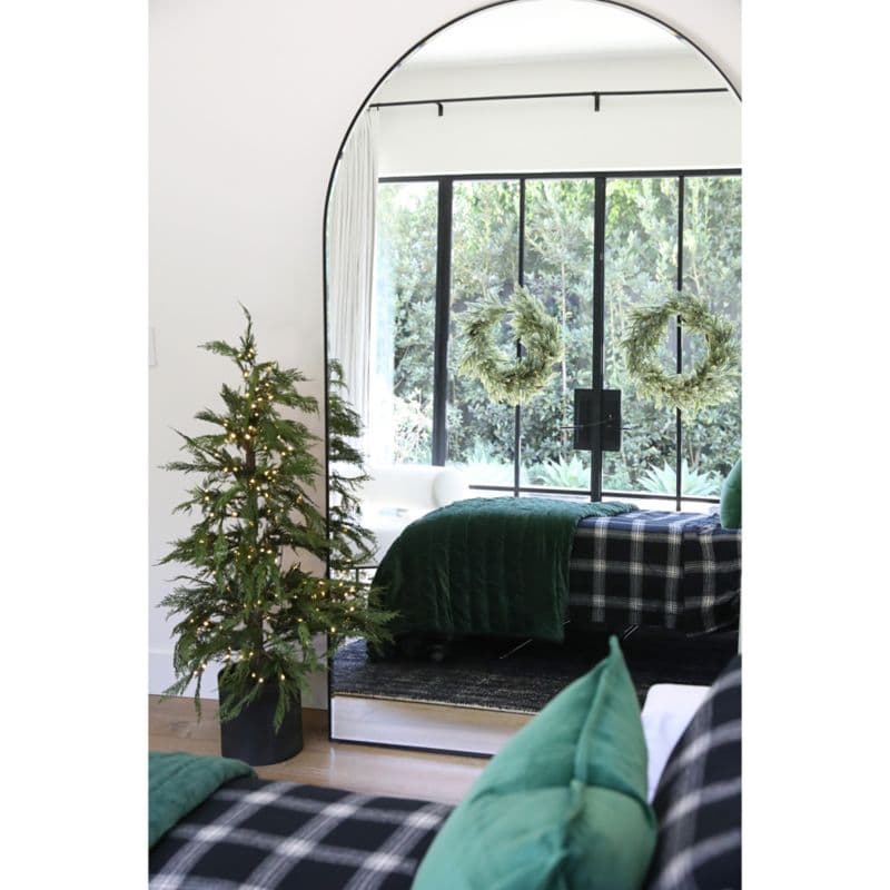 Edge Extra-Large Black Arch Floor Mirror 48"x80" thumbnail 6