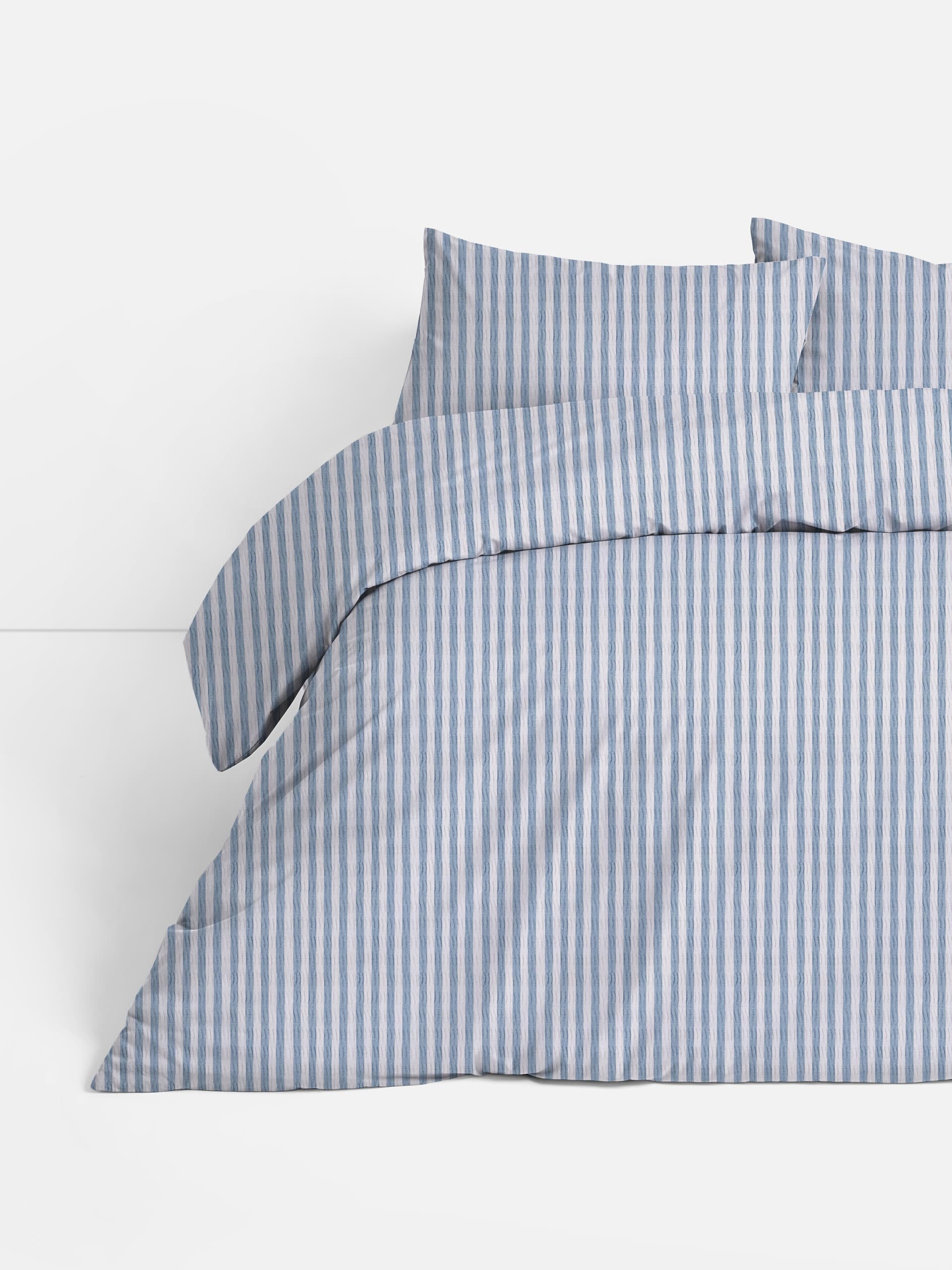 Seersucker Stripe Double Duvet Cover Set - Image 1