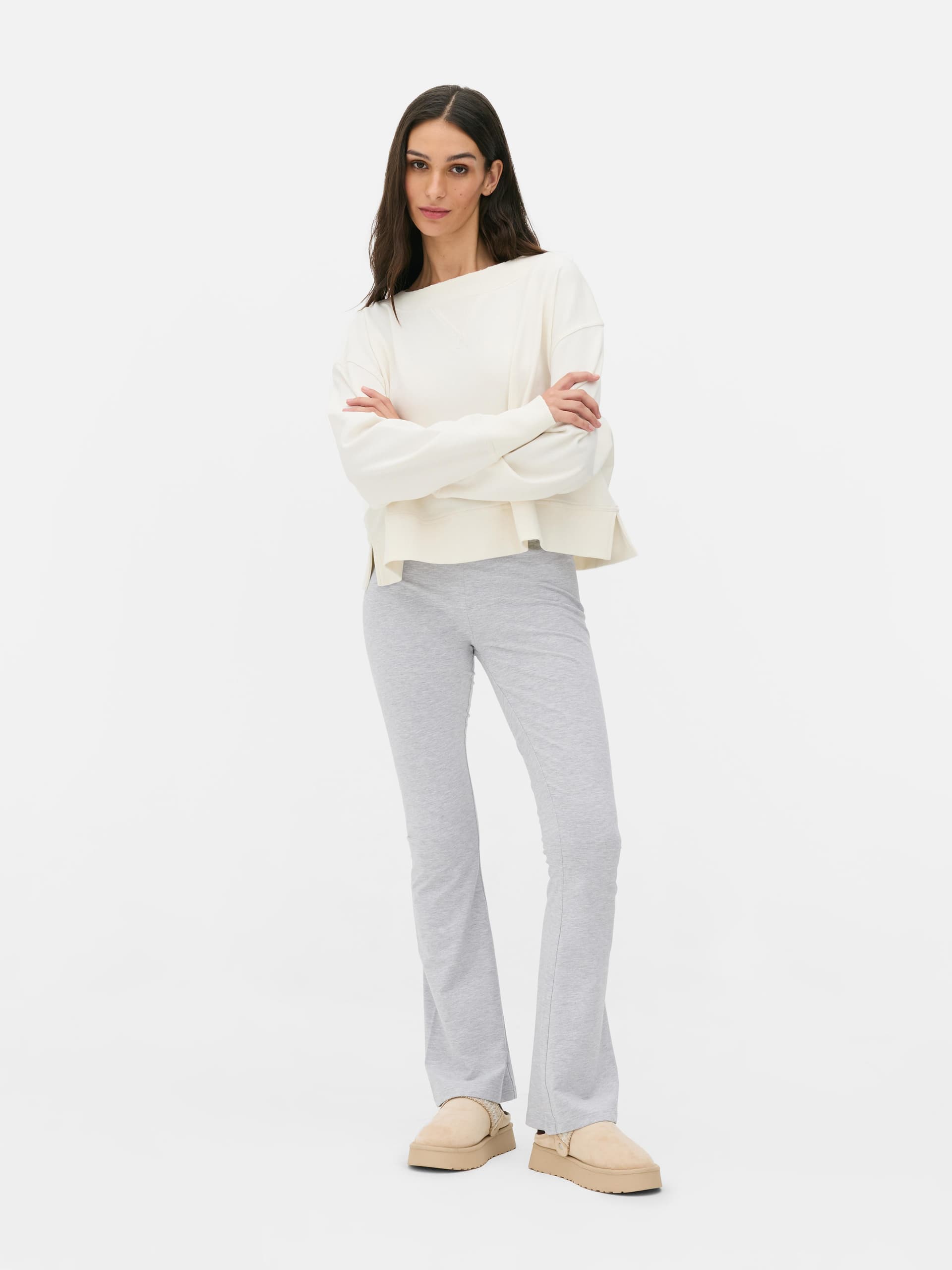 High-Waisted Flared Leggings - Image 1