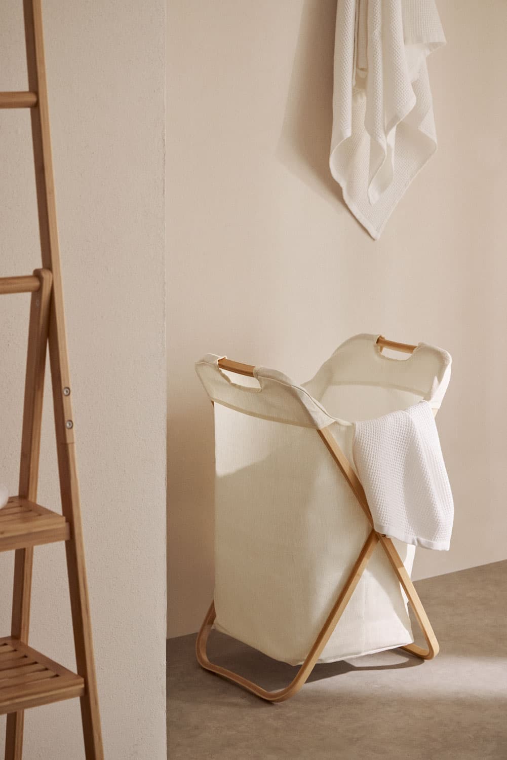 Panier à linge en bambou et polyester Brais - Image 1