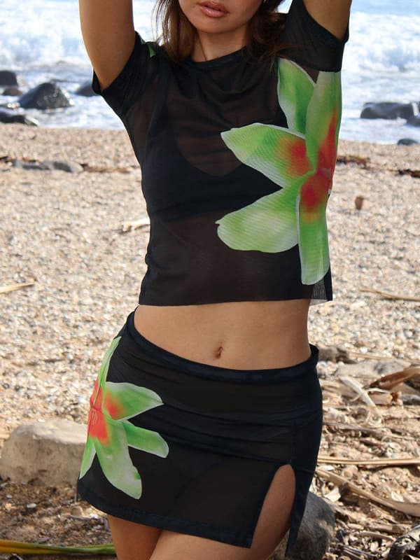 Mesh Flower Print Short Sleeve Tee & Slit Mini Skirt Set - Image 1