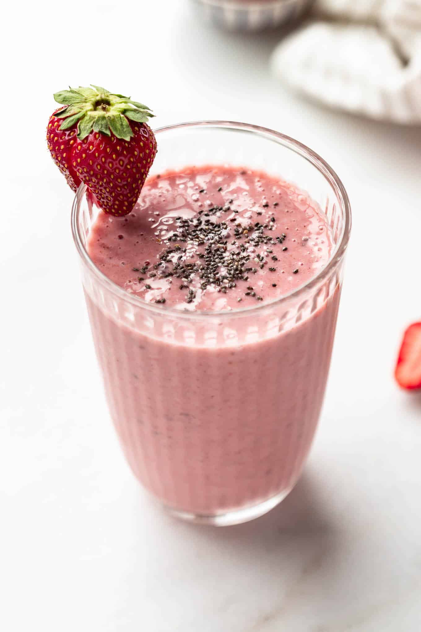 Strawberry Banana Chia Seed Smoothie (5 ingredients!) - Choosing Chia - Image 1