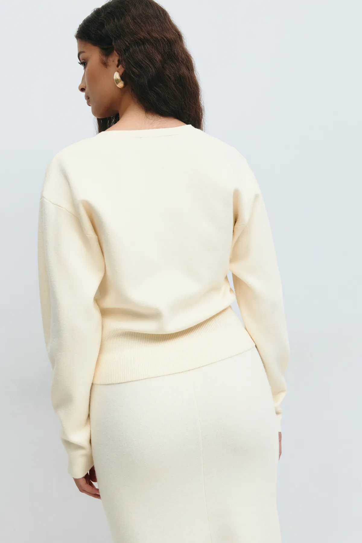 Asymmetric knitted cardigan thumbnail 2