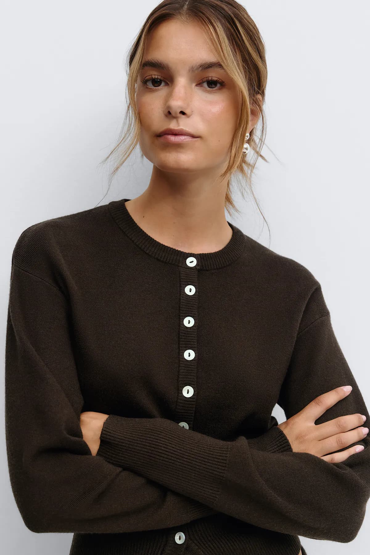 Fitted knitted cardigan thumbnail 2