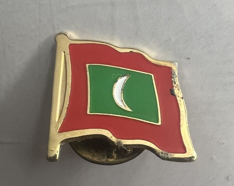 Vintage MALDIVES Country Waving Flag Lapel Pin - Image 1