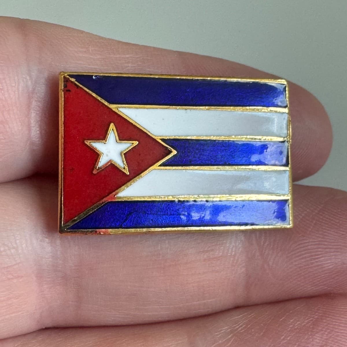 Vtg Cuba Flag Enamel Lapel Pin Cuban Red White Blue Star Patriotic Badge NOS - Image 1