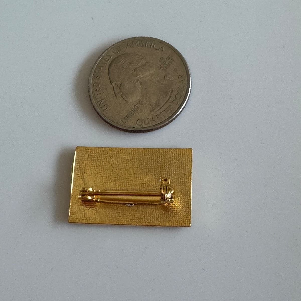 Vtg Cuba Flag Enamel Lapel Pin Cuban Red White Blue Star Patriotic Badge NOS thumbnail 3