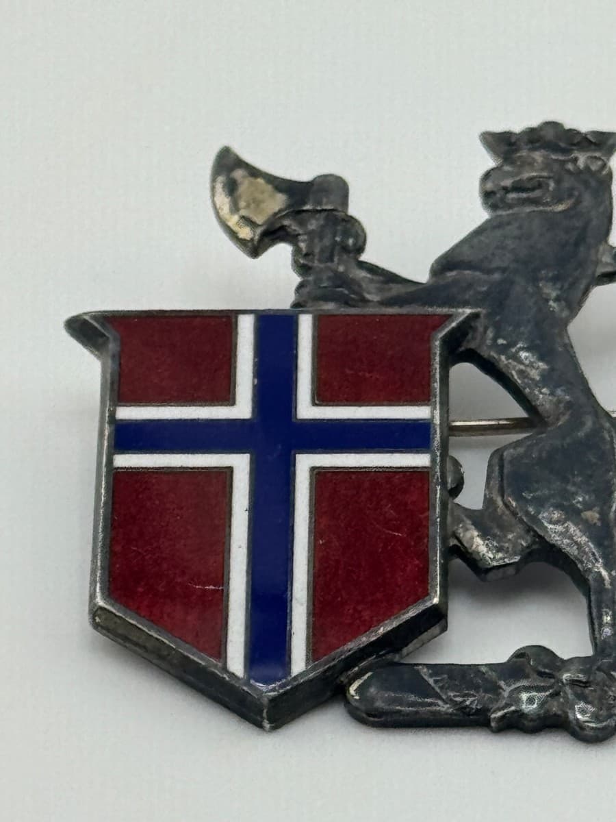 Vintage Sterling Silver Enamel Flag Norway Lion Coat Of Arms Brooch thumbnail 2