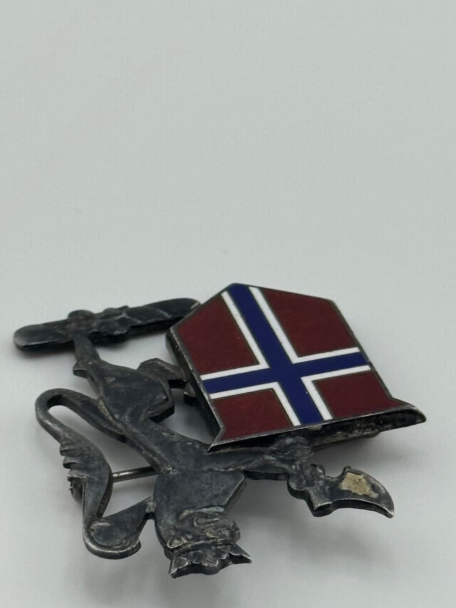 Vintage Sterling Silver Enamel Flag Norway Lion Coat Of Arms Brooch thumbnail 4