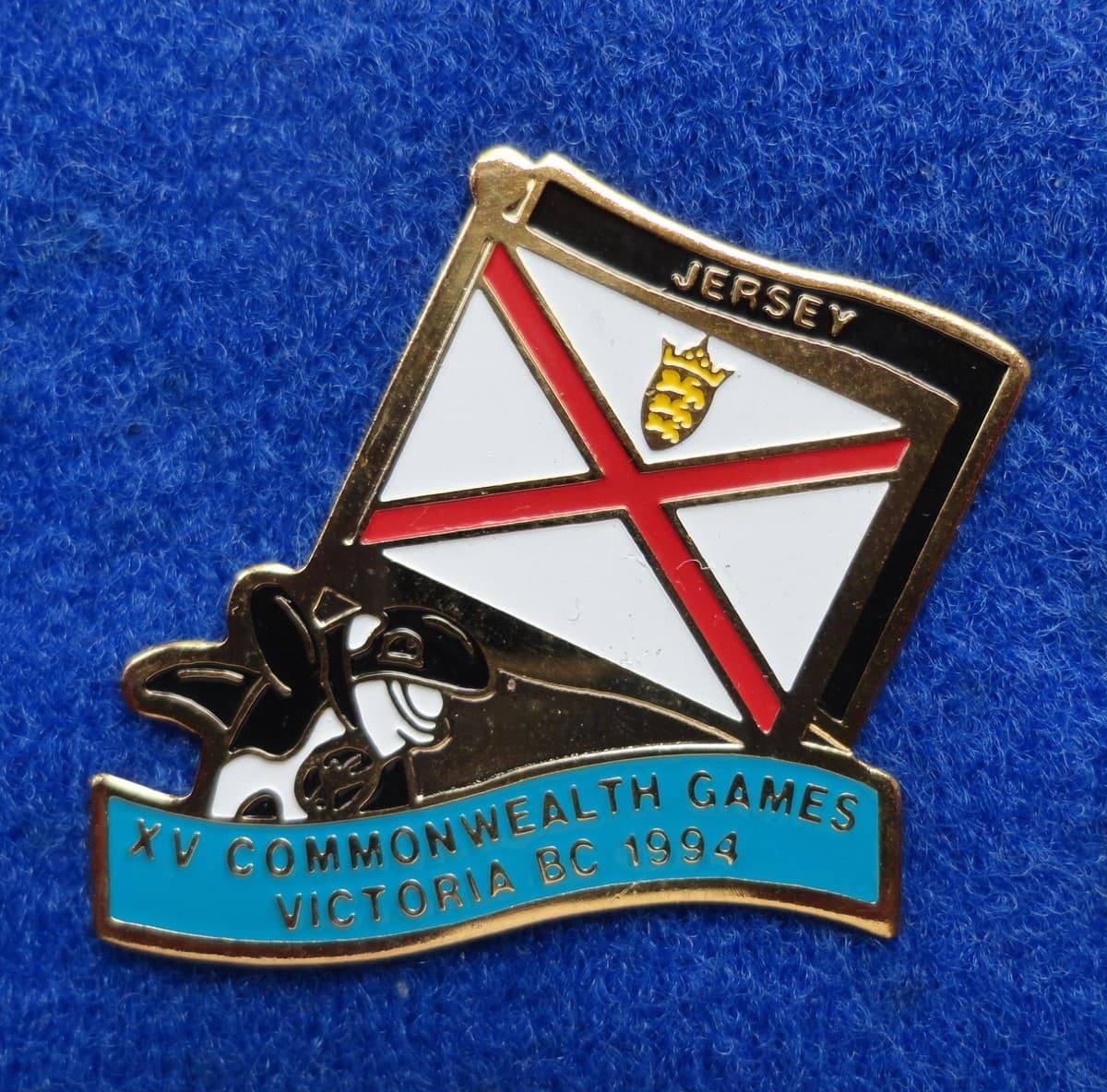 Jersey British Channel Islands Colorful Country Flag Orca Killer Whale Lapel Pin - Image 1