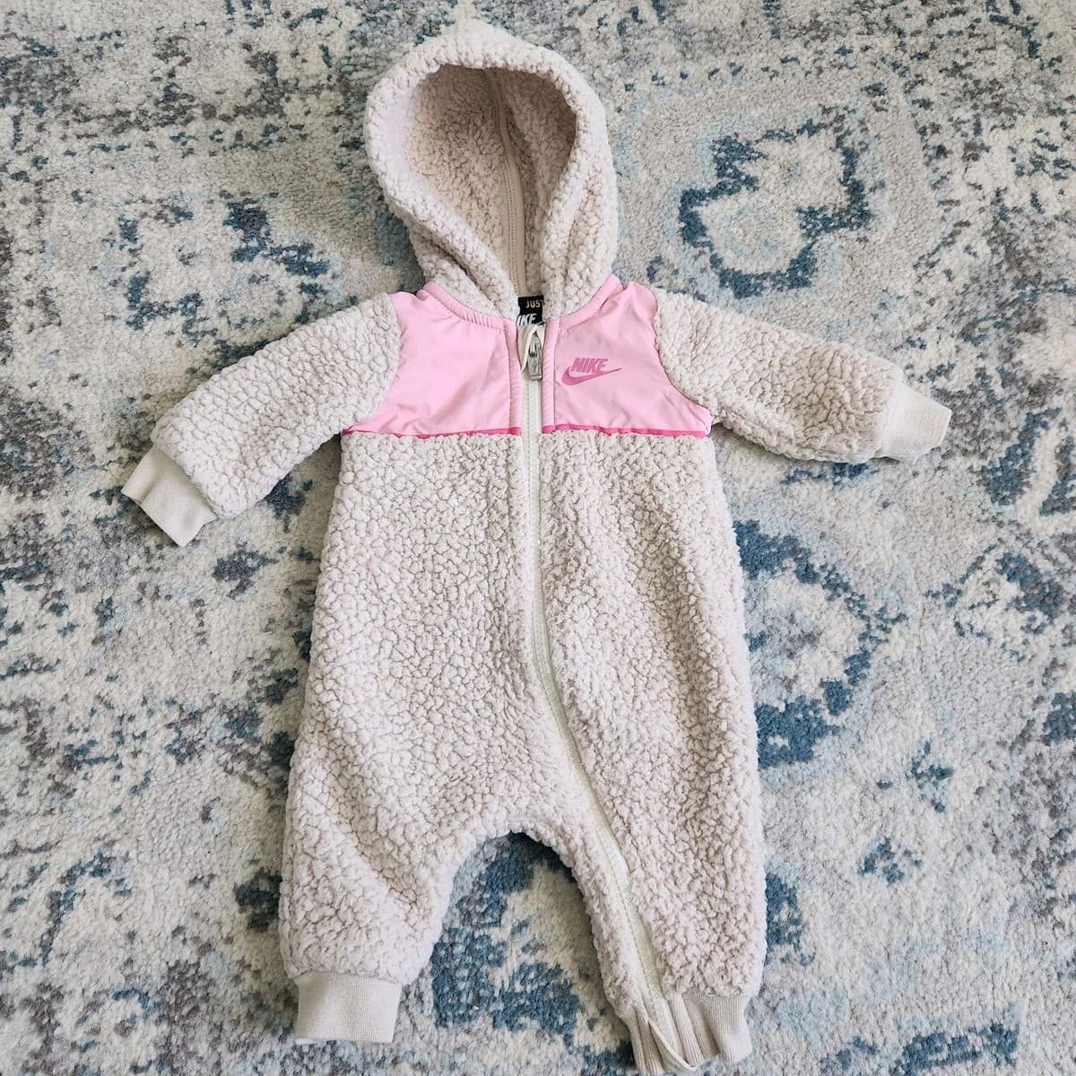 Nike Baby Girl 3 Months Sherpa Fleece Hooded Coverall Zip-up One Piece Pale Pink - Image 1