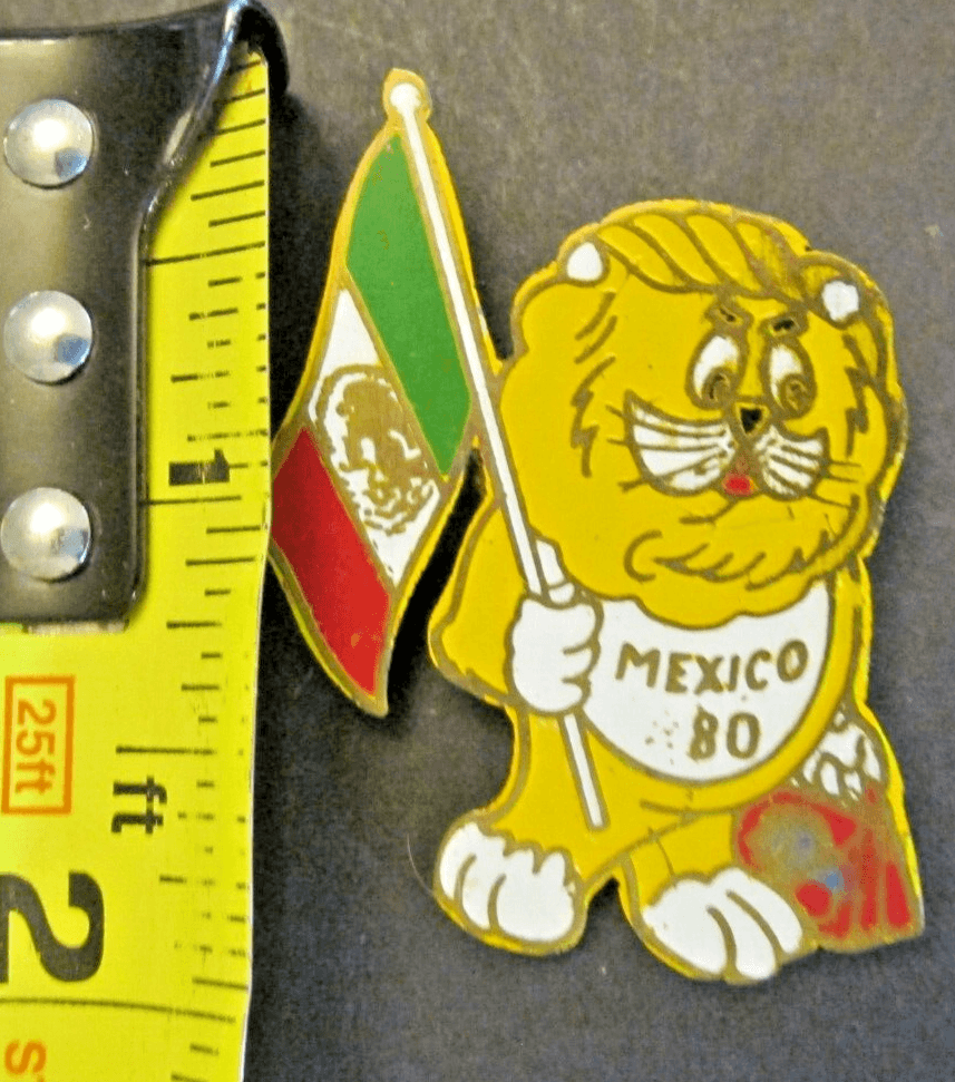 Vintage Lions Club Pin 1980 Mexico Lion Lapel Brooch Holding Mexico Flag thumbnail 3