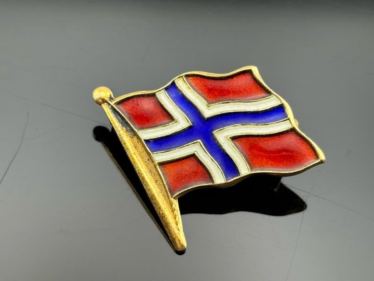 Vintage OPRO 925 Gilt Silver NORWAY Flag Enamel Brooch Pin C Clasp 11/16" Travel - Image 1