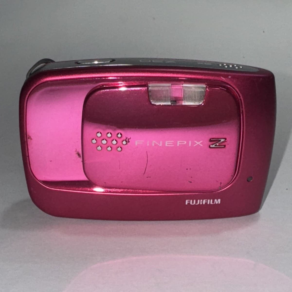 FUJIFILM FinePix Z30 Pink 10MP Digital Camera 3x Optical Zoom Tested No Charger thumbnail 2