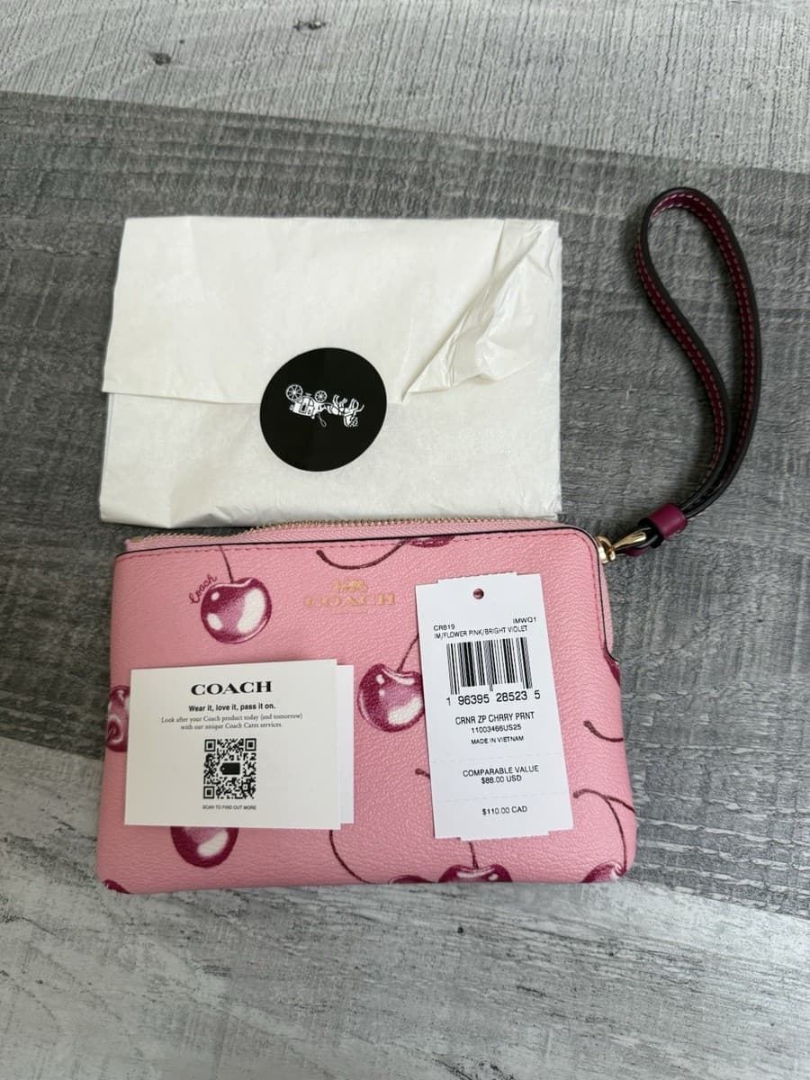 NWT COACH Corner Zip Wristlet With Cherry Print CR819 Brand New thumbnail 2