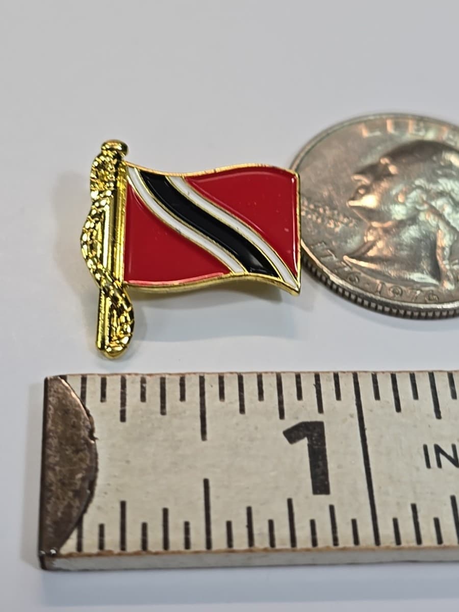 Trinidad &amp; Tobago Flag Lapel Pin thumbnail 3