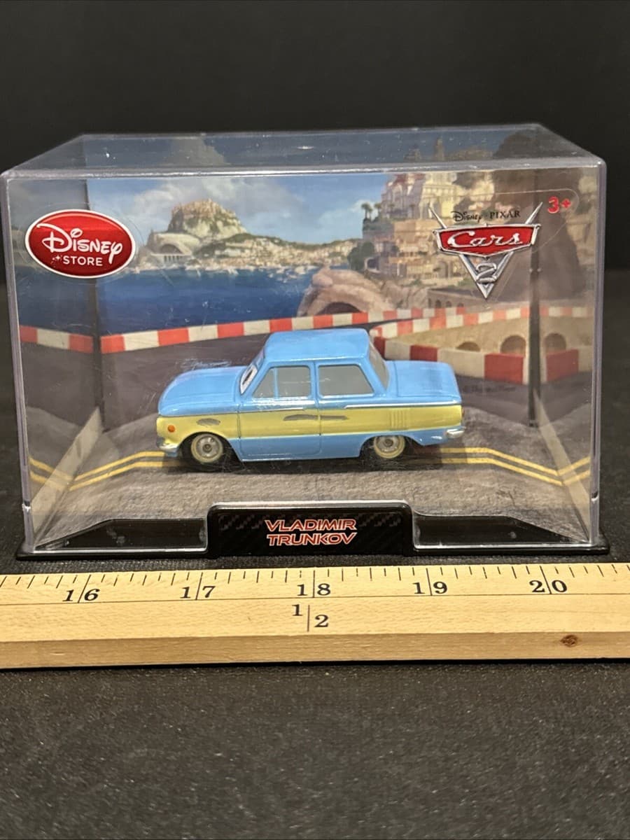 Disney Store (Pixar) - Cars 2 - Vladimir Trunkov - Diecast Car W/Case