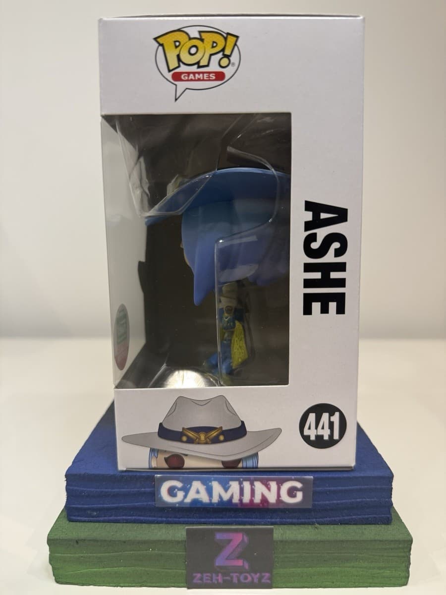 Funko Pop! Games Overwatch Ashe #441 Funko Shop Exclusive thumbnail 4