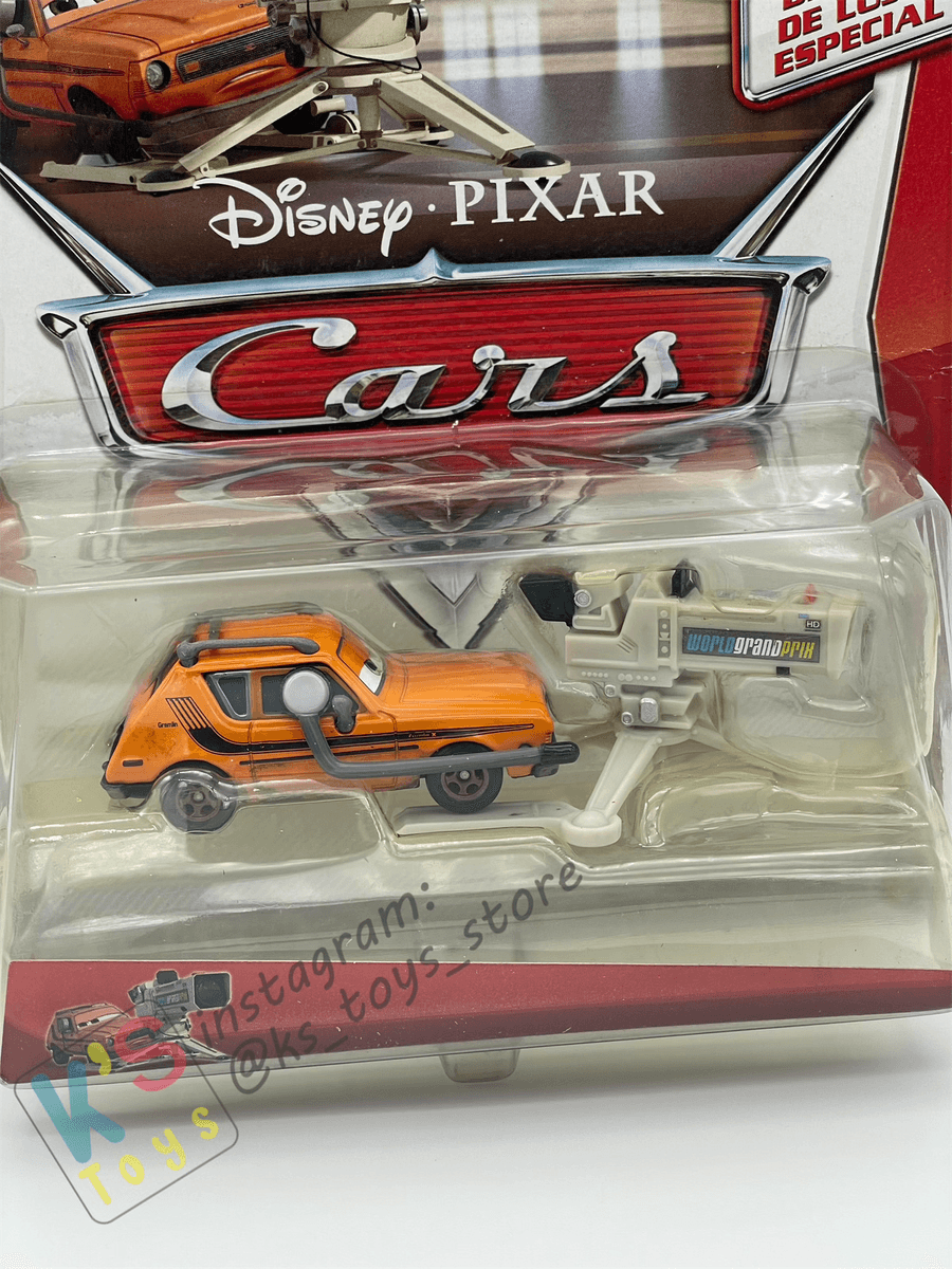 RARE DELUXE DISNEY PIXAR CARS &#034;GREM WITH CAMERA&#034; - LEMONS - BNIP thumbnail 2