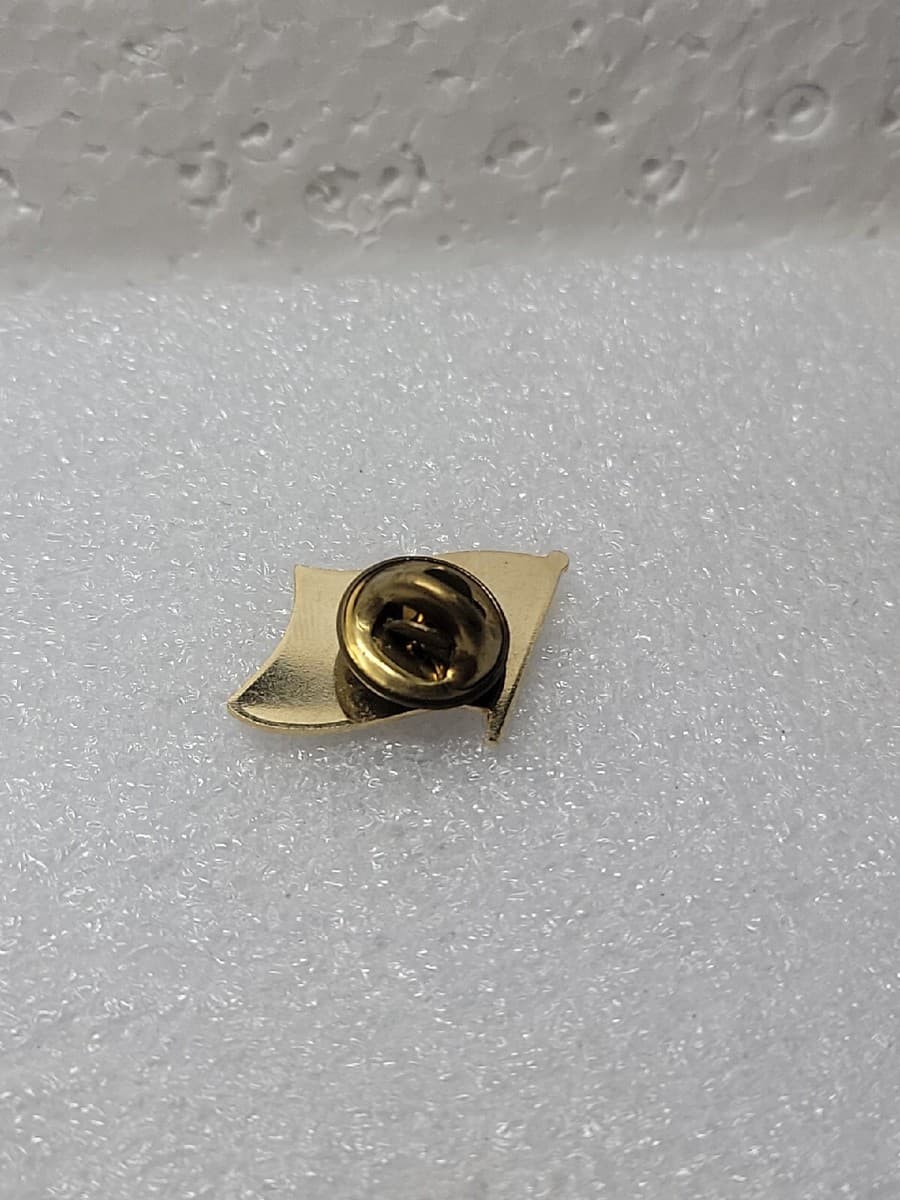 Vintage Flag of South Korea Enamel Lapel Pin Single Post Clutch Back Gold Tone thumbnail 4