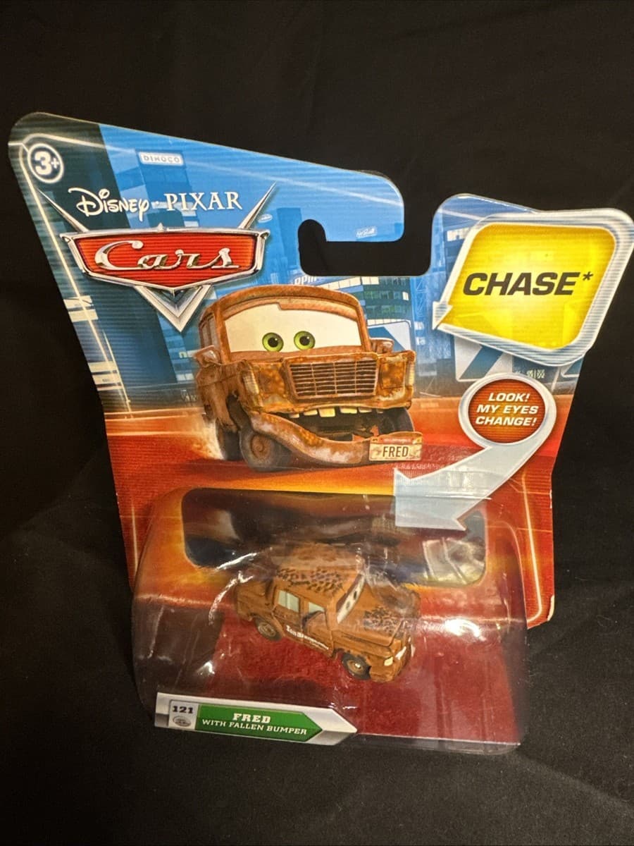 Mattel Disney Pixar Cars Lenticular Eyes Fred with Fallen Bumper No. 121 Chase