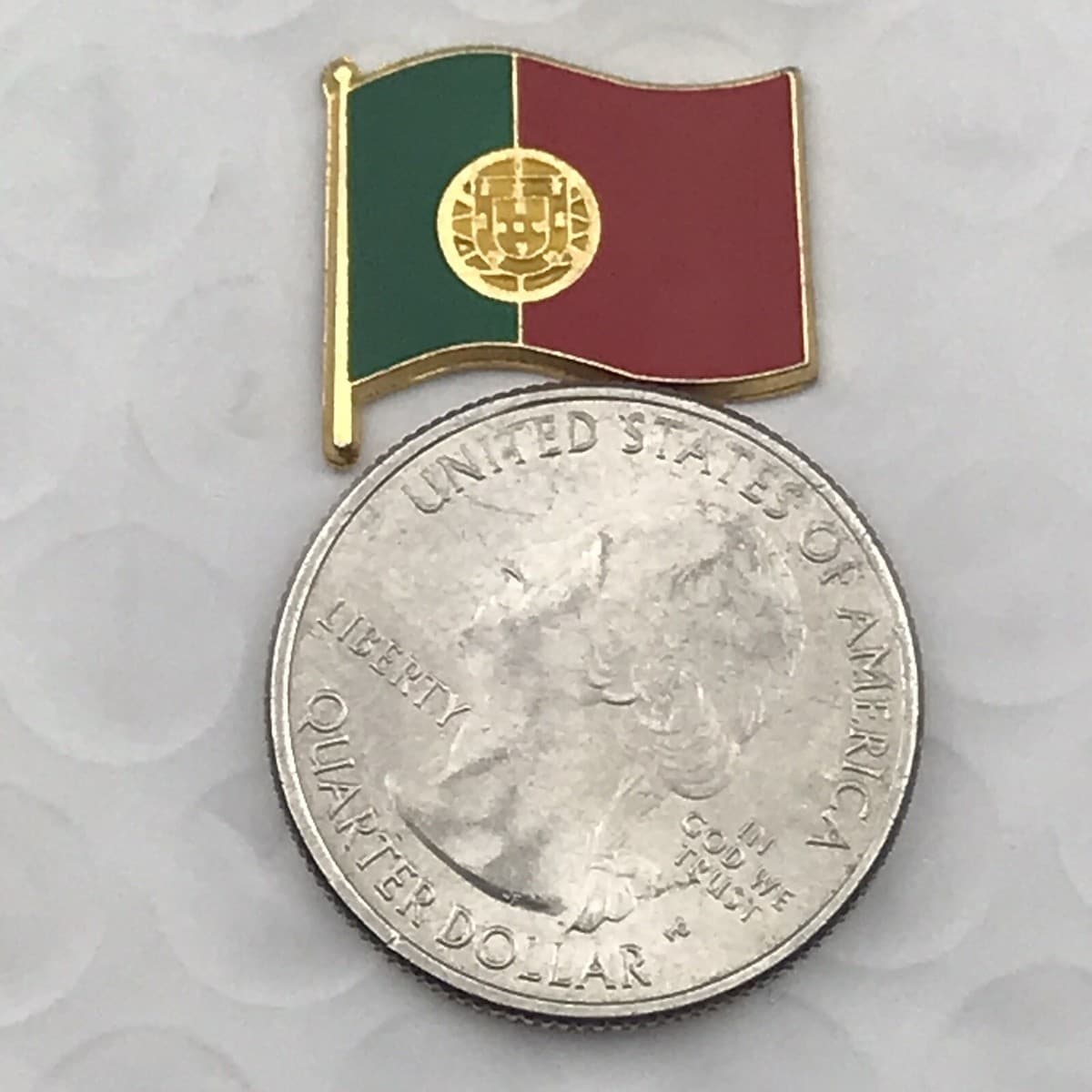 Portugal Flag Lapel Pin Brooch Gold Tone Enamel Vintage Portuguese Souvenir thumbnail 2