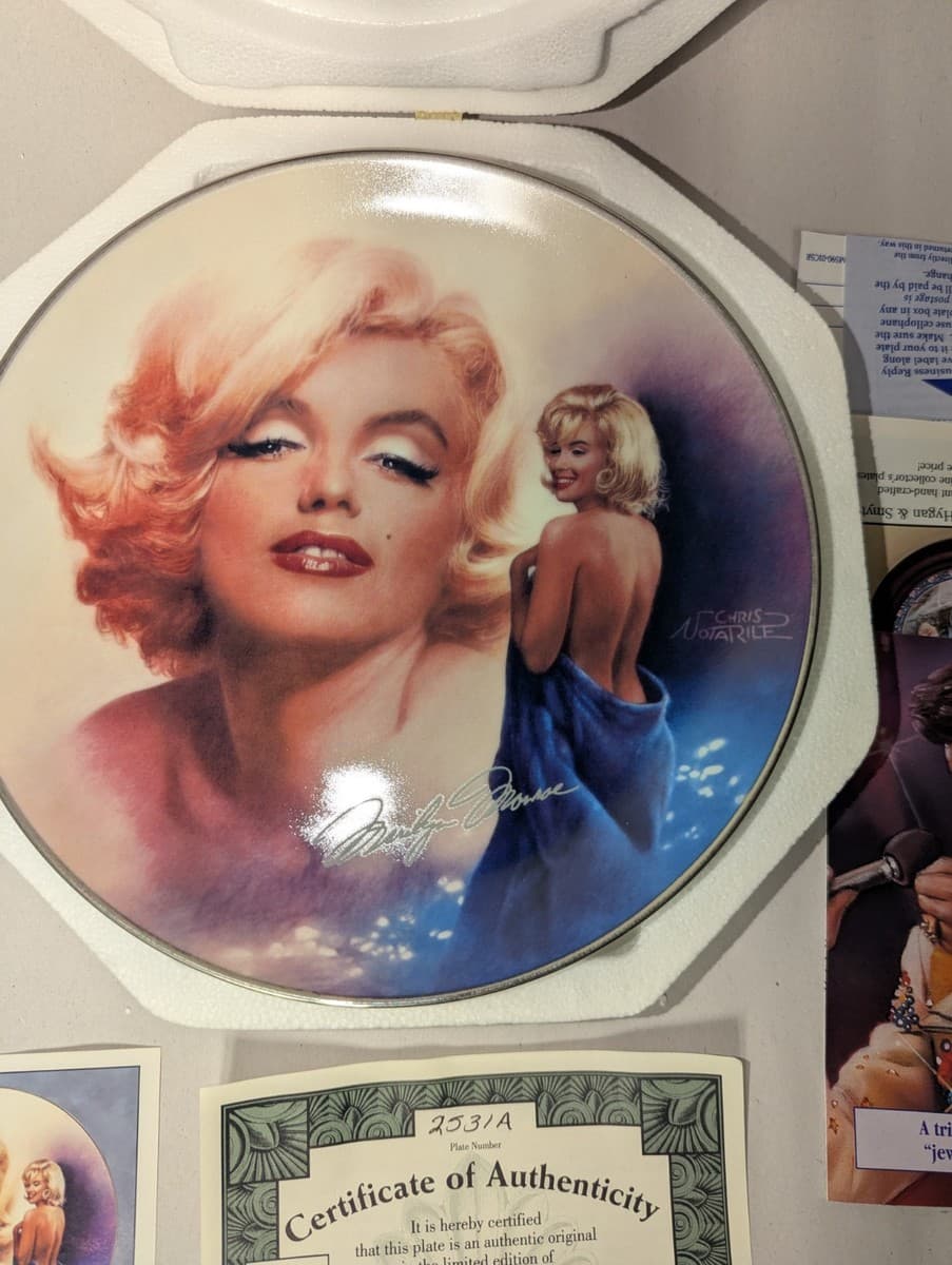 Marilyn Monroe "A Glimmering Dream" 5th Issue Collector Plate Bradford Exchange  thumbnail 3