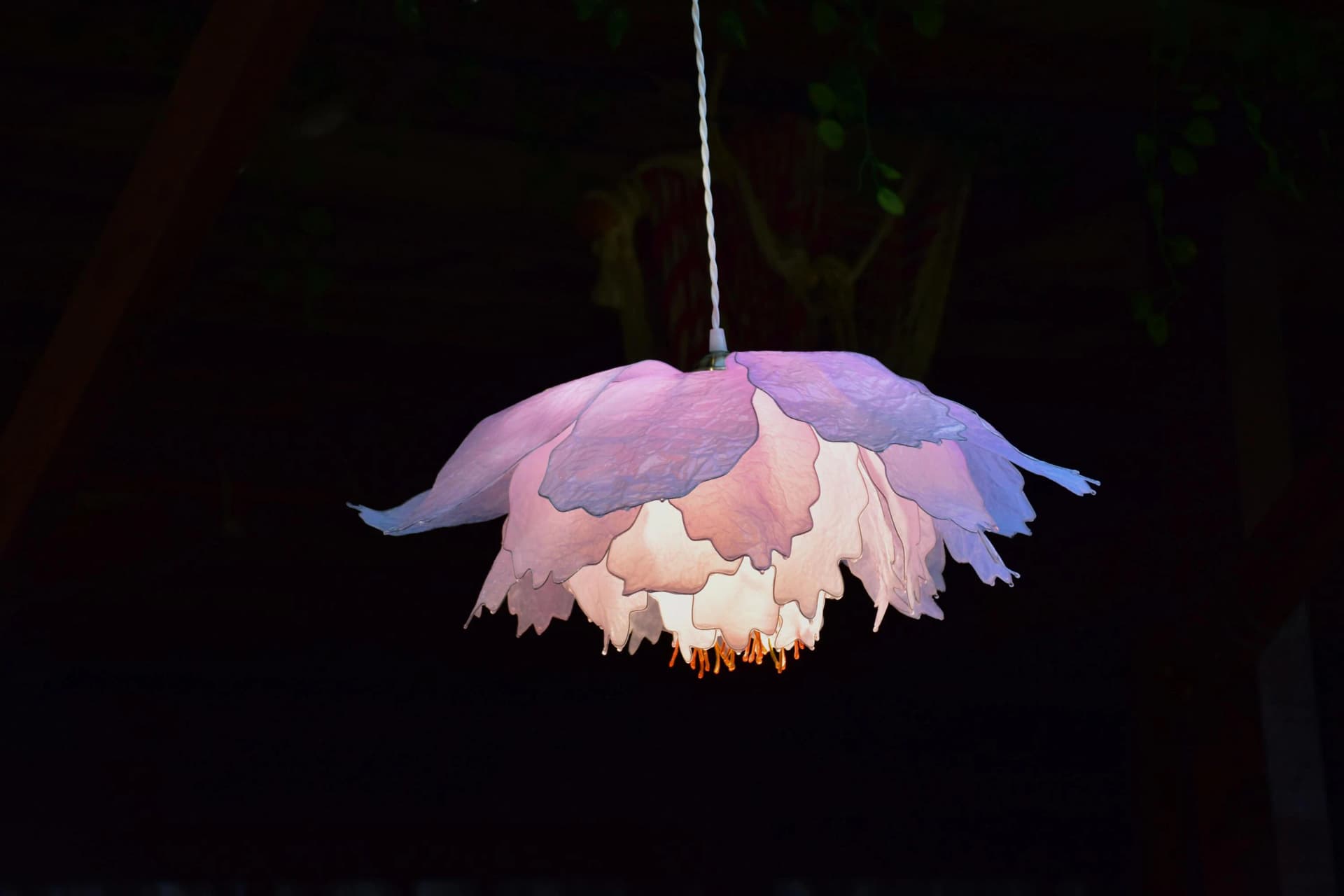 pendant lamp: delicate hand-painted white pink flower-shaped resin made - Image 1