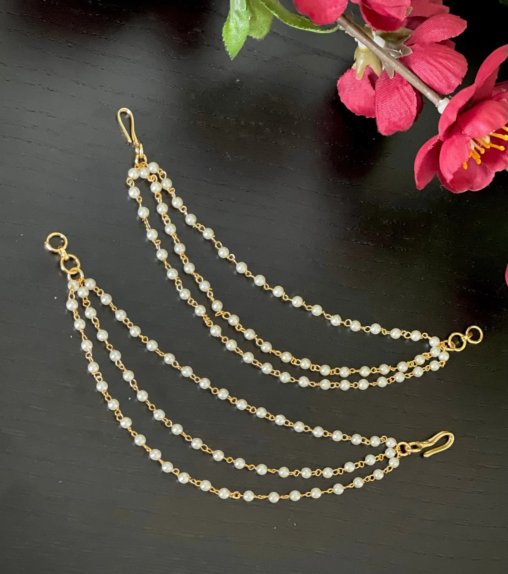 Three-layered pearl Ear chain - Image 1