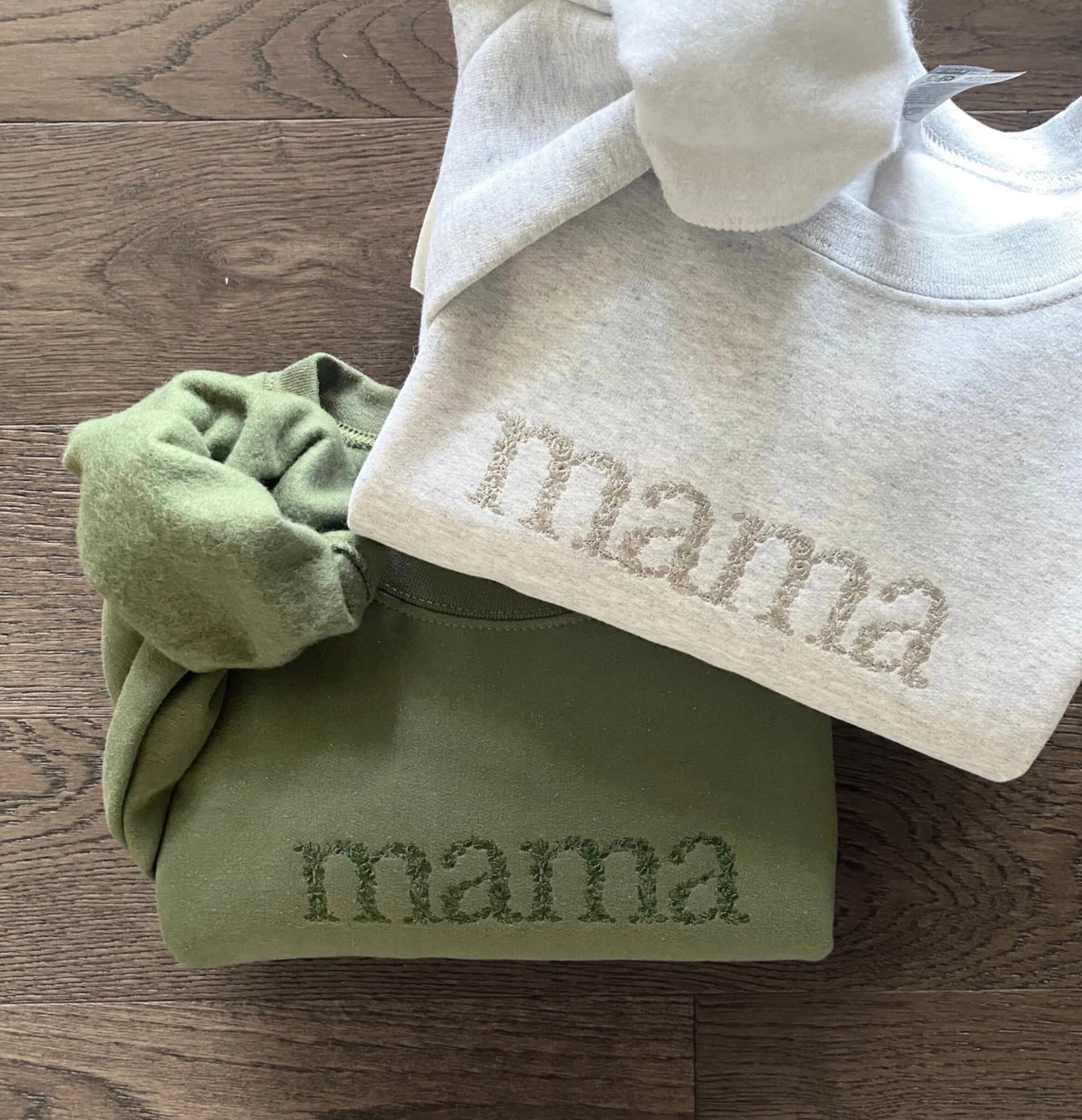 Mama Sweatshirt, Embroidered Mama Sweatshirt, Embroidered Mama Shirt, Mom Sweatshirt, Mothers Day Gift, Gift for Mom - Image 1