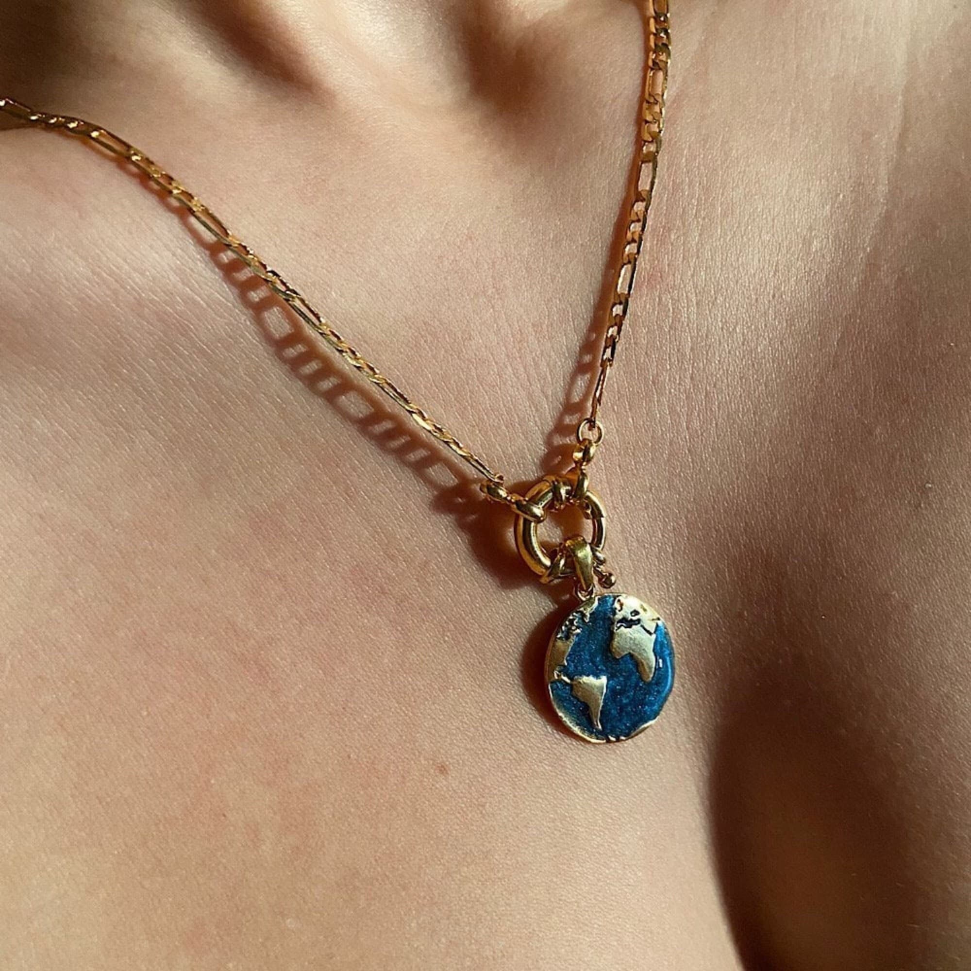 World Necklace - Earth Necklace - Travel Necklace - World Map Necklace - Earth Pendant - Map Necklace - Globe Necklace - Traveler Necklace