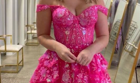 Fuchsia Floral Lace A-Line Short Homecoming Dress thumbnail 7