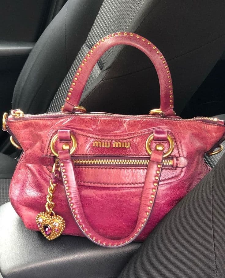 Pin by kailee scott 💌 on Pins by you in 2025 | Vintage designer bags, Fun bags, Girly bags - Image 1