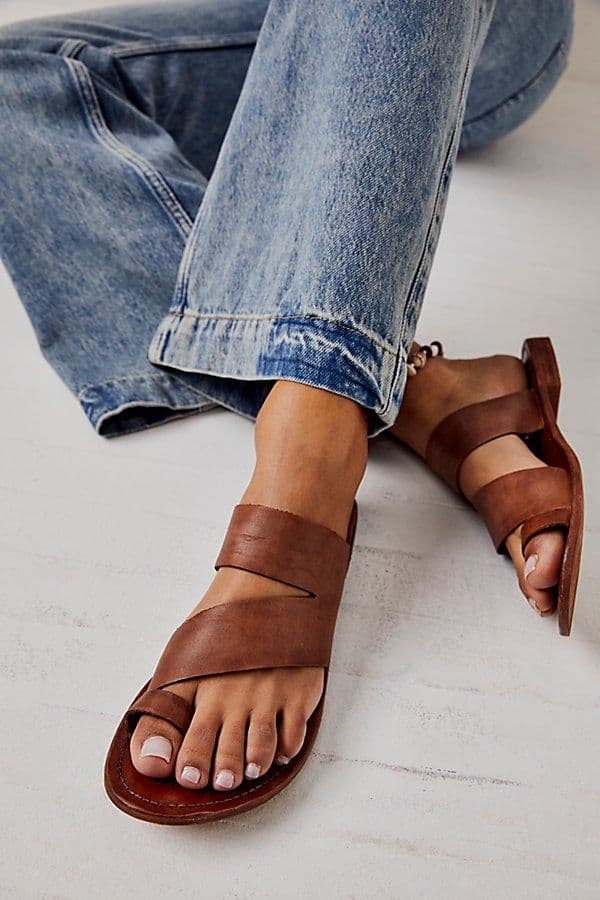 Free People Abilene Leather Toe Loop Sandals - Luggage thumbnail 9