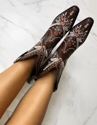 DIA Studios Cowboy western boots in brown - Image 1