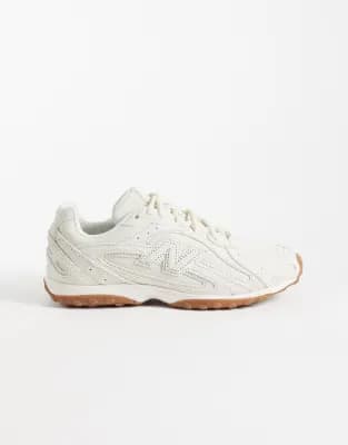 New Balance 204L trainers in cream suede - Image 1