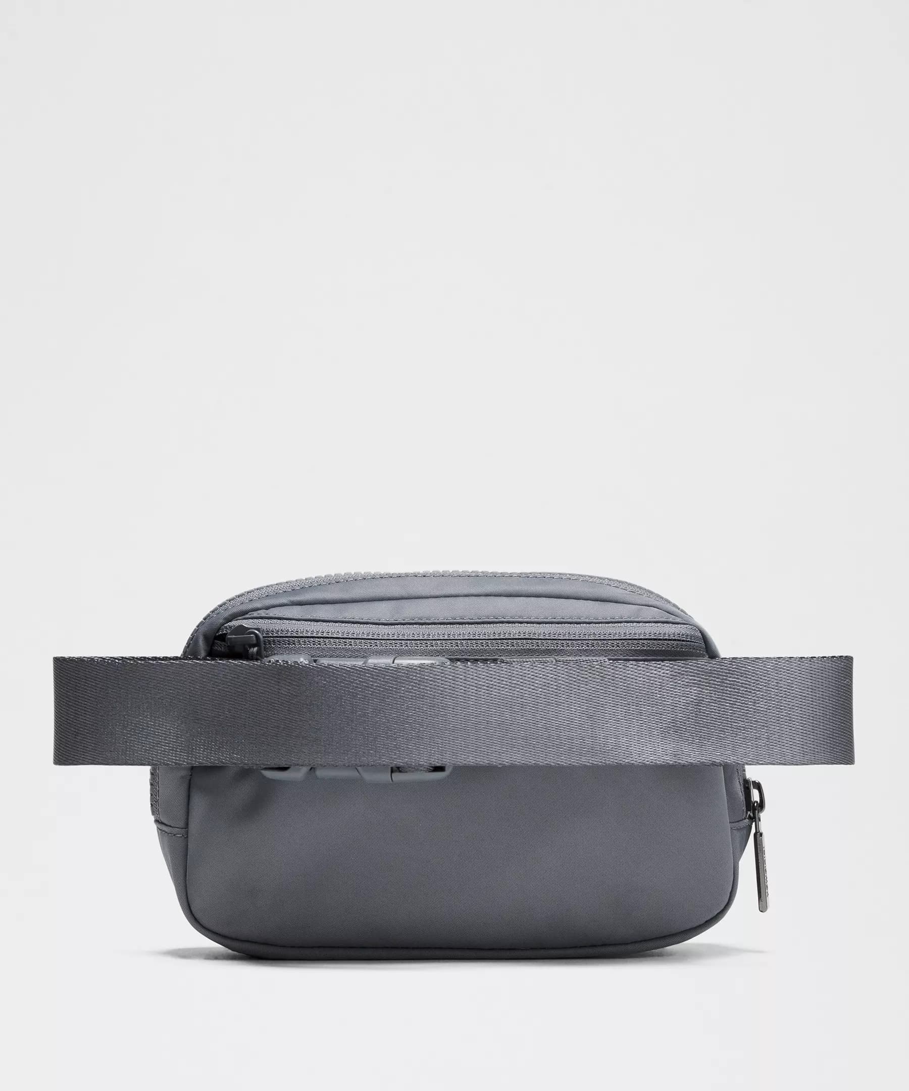 Everywhere Belt Bag 1L thumbnail 3