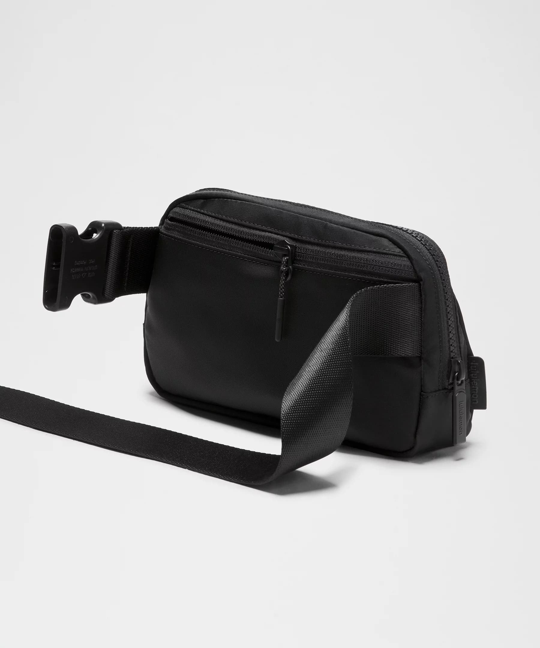 Everywhere Belt Bag 1L thumbnail 4