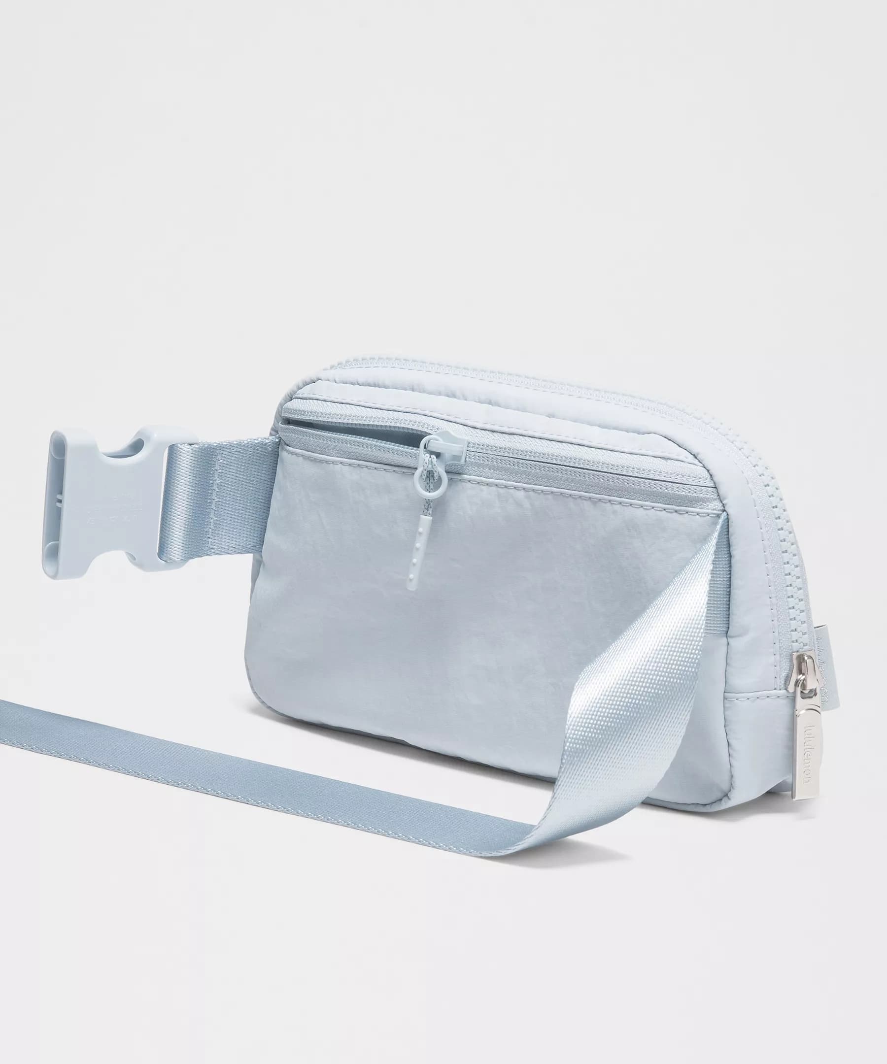 Everywhere Belt Bag 1L thumbnail 4
