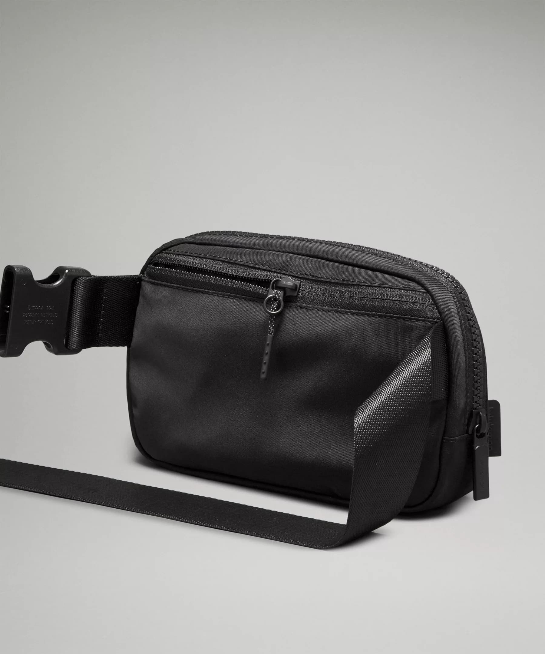 Everywhere Belt Bag with Long Strap 1L thumbnail 4