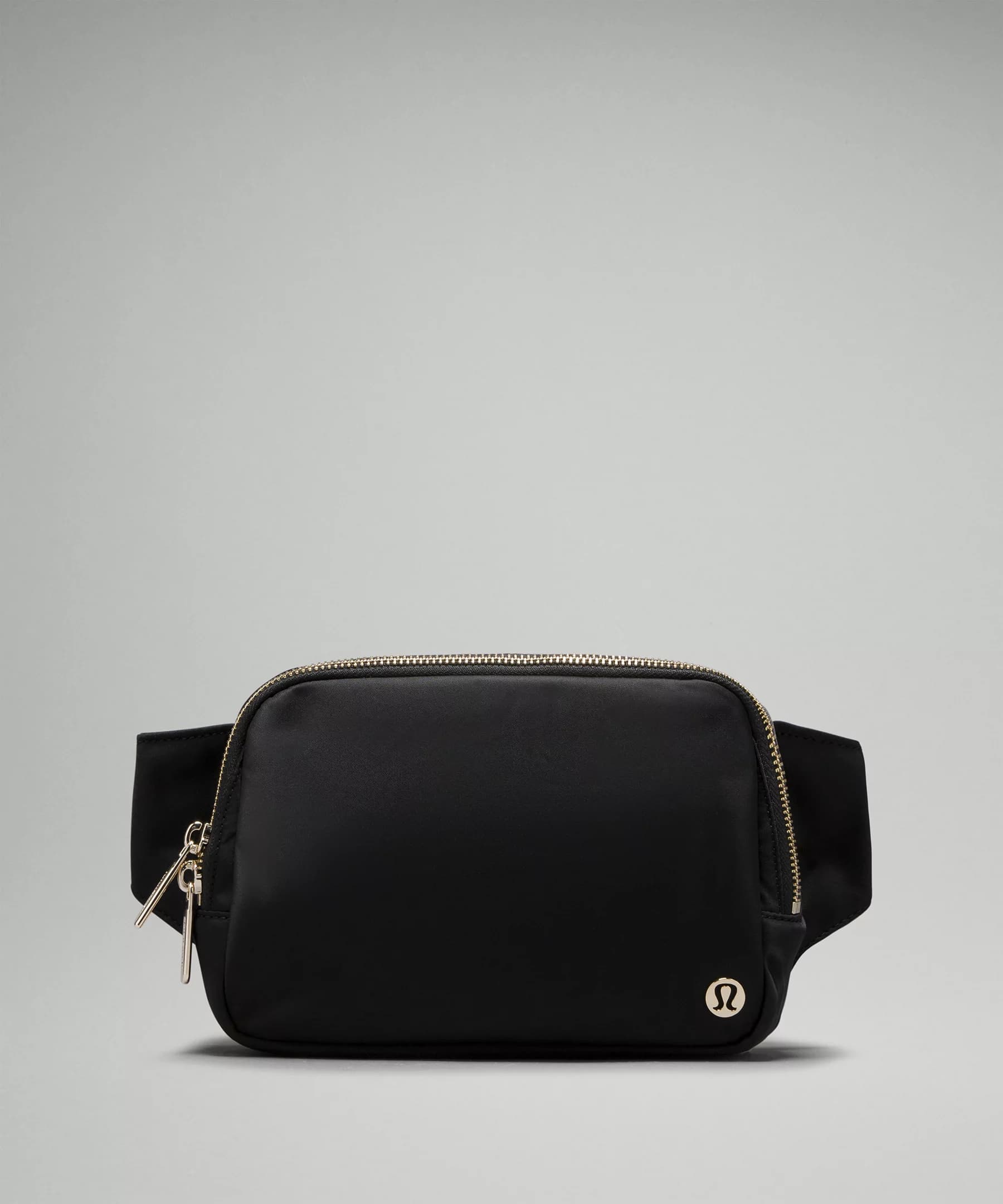 Everywhere Belt Bag Large 2L *Metal Hardware - Black/Gold - ONE SIZE - Image 1