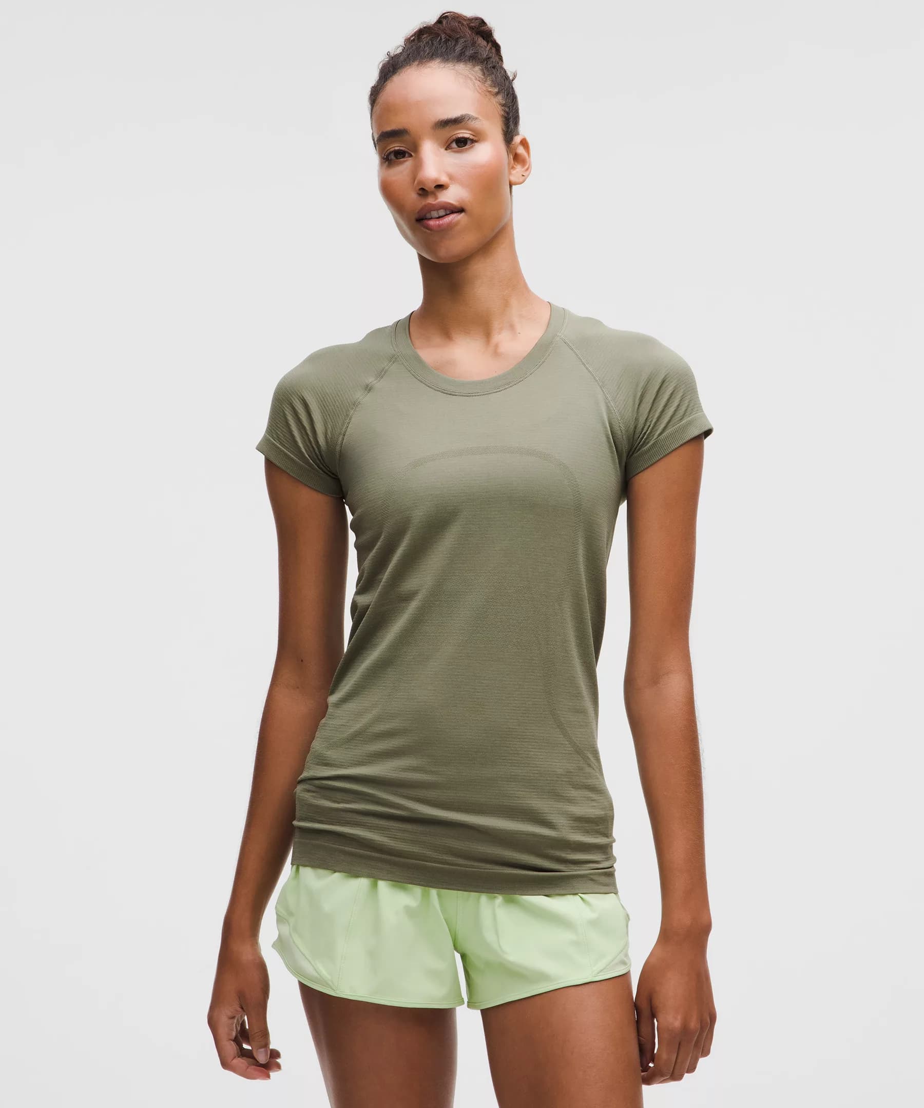 Swiftly Tech Short-Sleeve Shirt 2.0 *Hip Length - Bay Leaf/Bay Leaf - 0 - Image 1