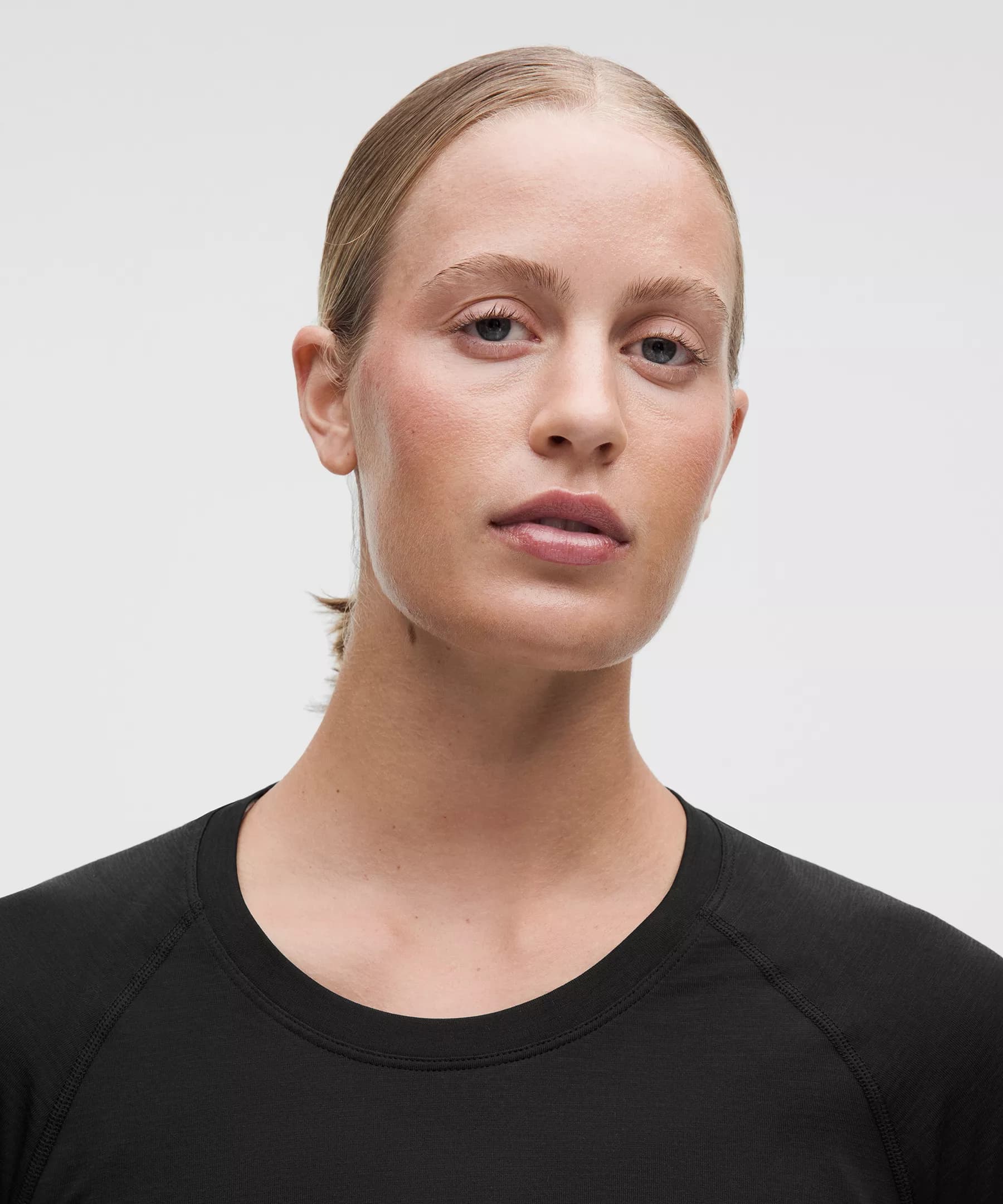Swiftly Tech Short-Sleeve Shirt 2.0 *Waist Length thumbnail 4